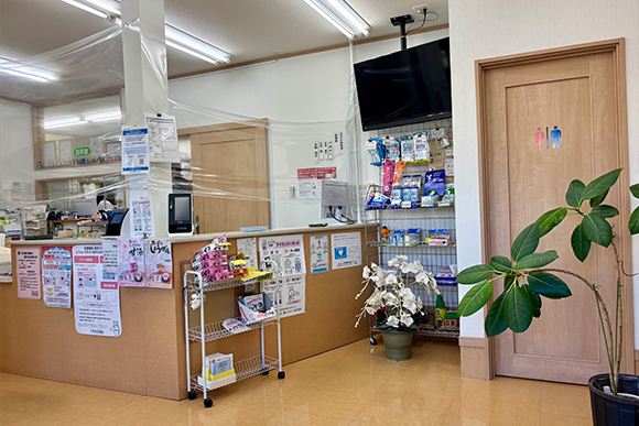 南山堂薬局 知手店　内観